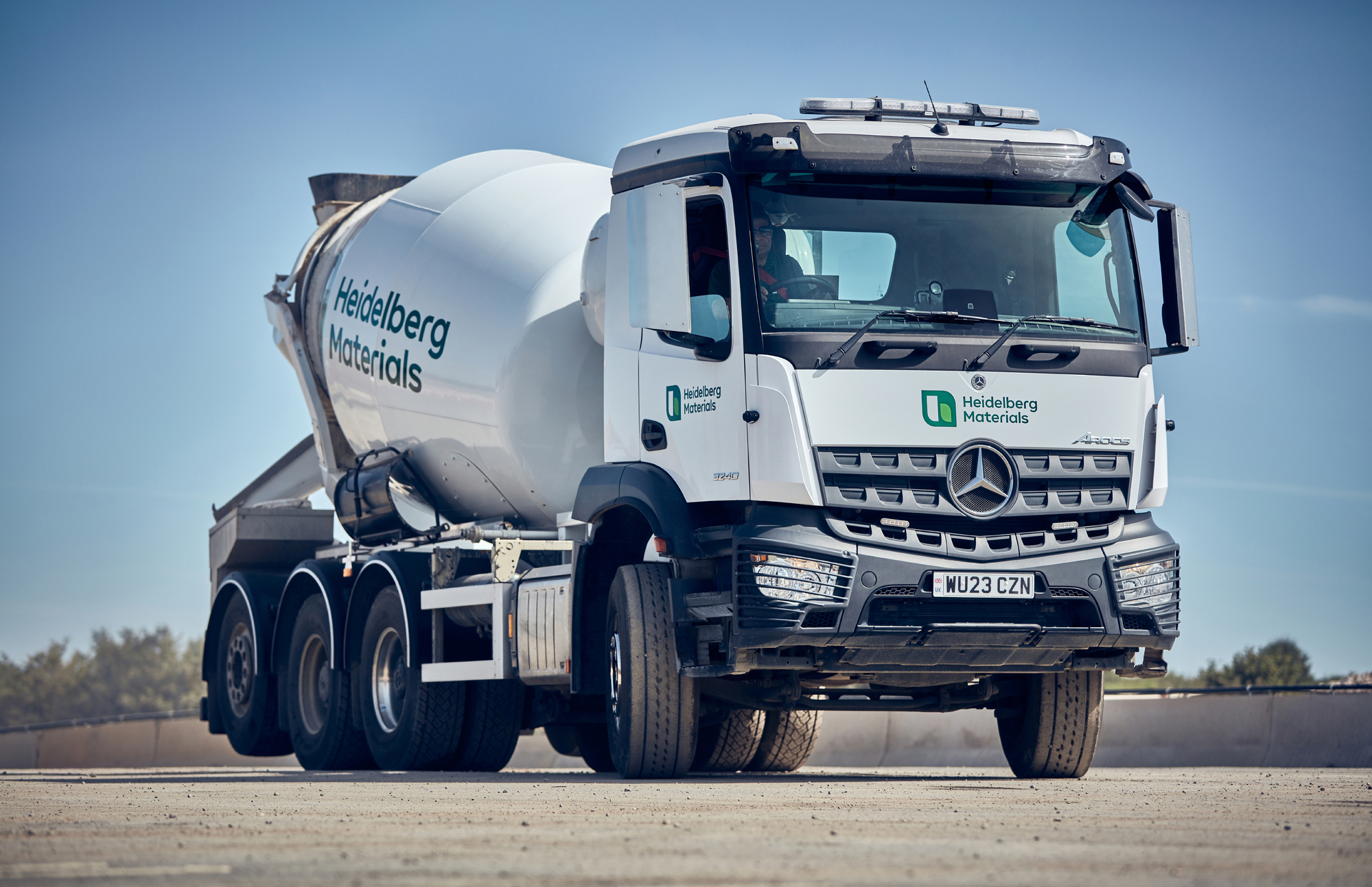  Sekretariát závod linie beton 