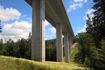 Mokré Lazce - Viadukty přes údolí potoka Hrabynka a Kremlice